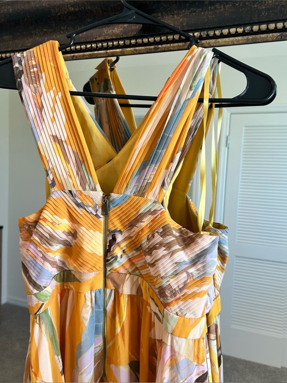 Ted Baker Ansa Pleated Dress
Yellow Floral Maxi Dress with Draped Bodice - Picture 10 of 13
